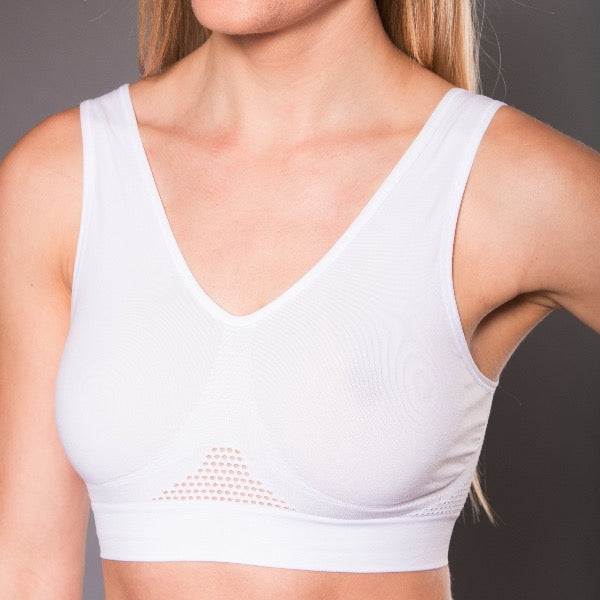  Comfort Finds Seamless Pullover Cooling Sports Bra